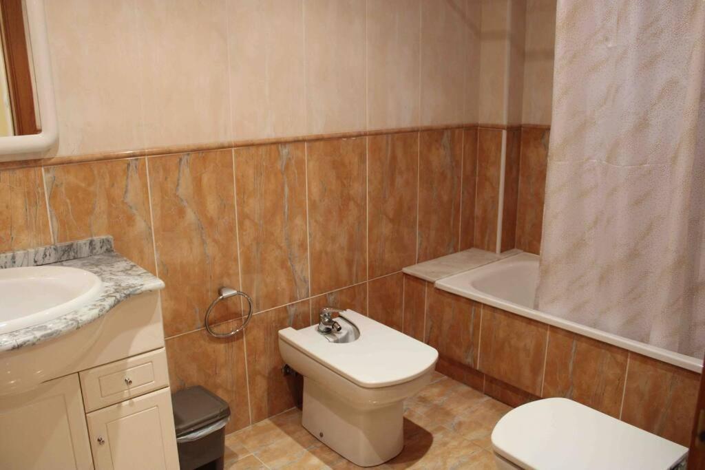 Luminoso Apartamento En El Centro De Foz Bagian luar foto